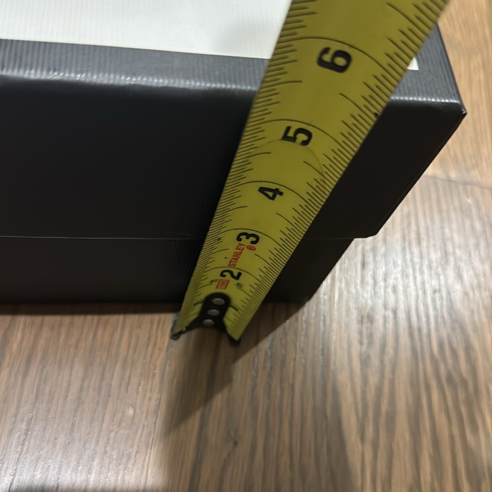 Authentic box - Picture 5 of 5